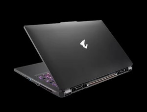 Gigabyte <span class=keywords><strong>AORUS</strong></span> 17 XE4 Laptop Notebook con tarjeta gráfica <span class=keywords><strong>RTX</strong></span> <span class=keywords><strong>3070</strong></span> <span class=keywords><strong>Ti</strong></span> y memoria de 32GB - Product Image 5