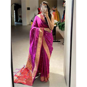 Sari en soie jacquard violet avec tissage zari, tenue de performance festive - Product Image 4