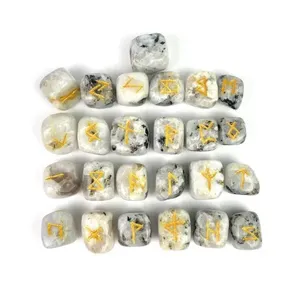 Juego de Piedras Rúnicas de Piedra Lunar Arcoíris Grabadas con Elder Futhark, Cristales Curativos - Product Image 1