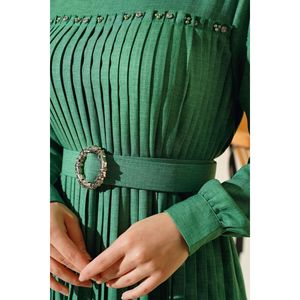 Vestido plisado con detalle de perlas Verde - Product Image 4