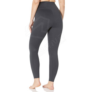 Nouveau vente en gros de leggings de fitness taille haute grande taille pour femmes leggings d'entraînement OEM avec logo personnalisé dernier modèle à sublimation pour femmes - Product Image 3