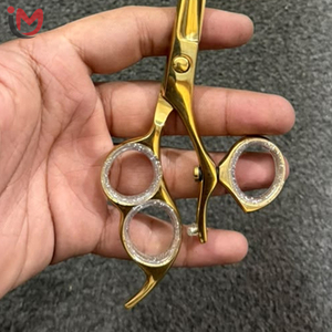 Ciseaux de coiffure professionnels en acier inoxydable, lame tranchante, pour droitiers, manche moyen, finition dorée - Product Image 2