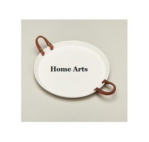 Plateau de service alimentaire en fer au design moderne avec poignées en cuir, qualité supérieure, couleur blanche, plateau à dessert en vente - Product Image 1