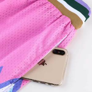 Shorts de sport personnalisés pour hommes, shorts de sport pour la salle de sport, shorts de course à pied avec poche zippée à l'arrière, shorts de sport pour hommes - Product Image 5