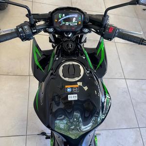 Motocyclettes de tourisme Kawasaki Z 650 - Product Image 2