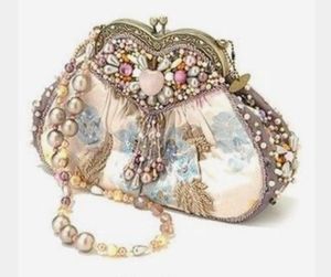 Embrague de resina de lujo vinculado personalizado con bordado y diamantes de imitación monedero de diseñador de verano ecológico de alta calidad al mejor precio - Product Image 2