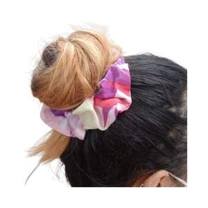 Coleteros de tela hechos a mano, coloridos y únicos, de 15*5 cm, que promueven la sostenibilidad y la moda sin residuos. - Product Image 3