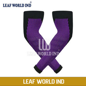 Mangas de compresión para brazo de ciclismo para hombres y mujeres Protección solar para fútbol Voleibol Deportes Refrigeración Manga deportiva Logotipo personalizado - Product Image 4