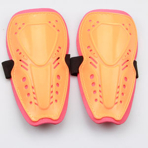 Espinilleras de protección de fútbol profesional de alta calidad para espinilleras de sublimación de piernas - Product Image 3