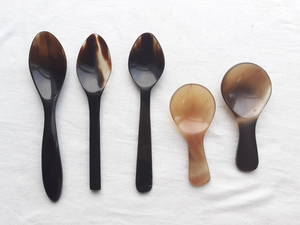 Ensemble de couverts modernes faits à la main en corne écologique pour la vente en gros - Product Image 2