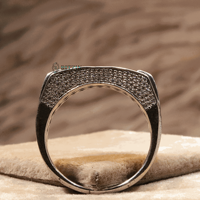 Bague de fiançailles mignonne en argent sterling avec diamant de laboratoire taille ronde et sertissage à griffes pour femme