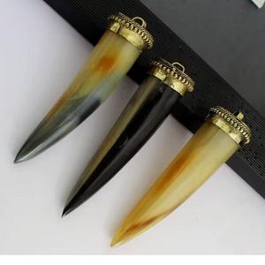 Colgante de Cuerno de Búfalo Natural, Ecológico, Hecho a Mano en India, Estilo Amor - Product Image 4