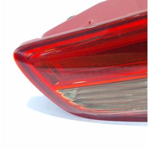FEU STOP ARRIÈRE DROIT INTEGRÉ À LA PORTE KIA Cee'd Sporty Break Série D4FB (12>18) - Product Image 2