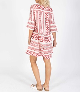 Robe d'été bohème en coton à col en V, coupe trapèze, imprimé géométrique, à volants, ample et décontractée, mi-mollet, pour adultes, manches mi-longues avec poignets à volants - Product Image 2