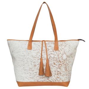 Bolso de mano bohemio de cuero de vaca de alta calidad para mujer, bandolera de moda con función de transporte oculto, decoración de borlas - Product Image 1