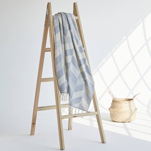 Serviette turque en tissu éponge à chevrons 100% coton - Product Image 5