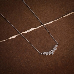 Collier pendentif en diamant de laboratoire de coupe marquise certifié IGI de luxe avec or 14 carats, bijoux minimalistes en diamant de laboratoire à bas prix - Product Image 5