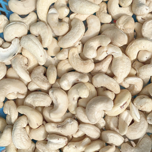 Wholesale Cashew Nuts WW180, WW240, WW320, LP Raw Cashew Nut Cashew Nuts Bulk Cheap Price, OEM ODM Packaging - Product Image 1