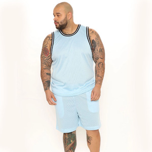 Ensemble d'entraînement décontracté Ensemble de t-shirts deux pièces Maillots de meilleure qualité pour hommes Vêtements de fitness Ensemble débardeurs et shorts unis - Product Image 4