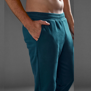 Pantalones de chándal apilados en blanco para hombre con logotipo personalizado al por mayor para hacer deporte en Bangladesh - Product Image 3