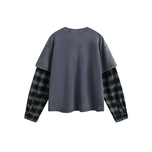 เสื้อยืดแขนยาวทรงโอเวอร์ไซส์สำหรับผู้ชาย แขนเสื้อลายสก็อตตัดกัน สีพื้นลำลอง ผ้าฝ้ายทอทรงพอดีตัว - Product Image 4