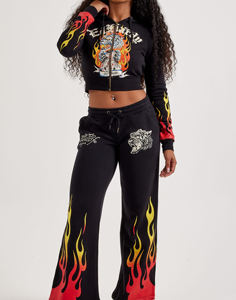 Sweat à capuche pour femme, sweat à capuche court avec strass, sweat à capuche de haute qualité avec impression DTF, sweat à capuche sur mesure, sweat à capuche pour soirée, sweat à capuche court - Product Image 3