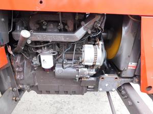 Tracteur agricole Massey Ferguson 690 80HP 4WD neuf/d'occasion avec pompe de boîte de vitesses et roulement, garantie de 2 ans, à vendre - Product Image 5