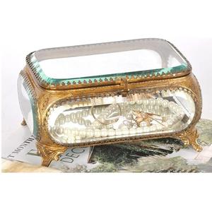 Boîte à bijoux vintage de forme personnalisée, cadre en laiton sculpté à la main, verre épais biseauté, boîte de rangement, organisateur de bijoux fait à la main - Product Image 2