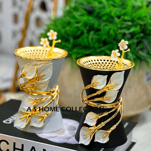 Brûleur d'encens doré décoratif fantaisie avec support de feuilles Brûleur Bakhoor pour l'utilisation de parfum d'intérieur à la maison Mabkhar - Product Image 6