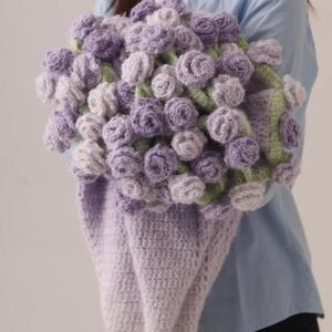 Manta de Color Degradado Rosa, Hilo de Lana Larga, Kit de Ganchillo Hecho a Mano, Regalo Perfecto para Novia - Product Image 5