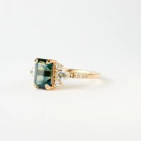 Pendientes de Plata de Ley 925 con Turmalina Verde Corte Esmeralda, Piedra Creada en Laboratorio, Chapados en Oro, Engaste de Garras, Modernos y Únicos para Fiesta