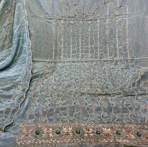 ชุดสูทผ้าโปร่งบางสำหรับผู้หญิงทำจากผ้าโปร่งบางปักด้วยมือดีไซน์เนอร์ทันสมัยสำหรับงานปาร์ตี้สไตล์ดั้งเดิม - Product Image 3