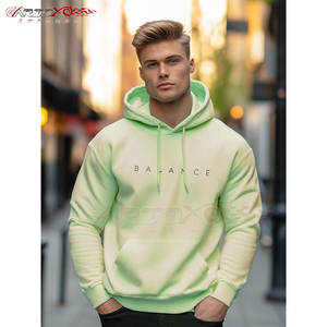 Sudadera con capucha de moda para hombre de Basics con estampado Allover y capucha con cordón para estilo moderno Basics Sudadera con capucha para hombre con manga completa - Product Image 2