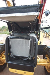 รถแบคโฮเดอร์ตักแมวมือสองพร้อมอุปกรณ์เสริมเครื่องยนต์การเกษตรราคาถูก - Product Image 4