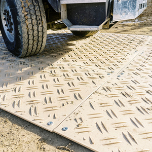 Tapis <span class=keywords><strong>de</strong></span> protection antidérapant pour sol gazonné, tapis d'accès durable en HDPE avec service <span class=keywords><strong>de</strong></span> découpe pour la protection du <span class=keywords><strong>gazon</strong></span> des terrains <span class=keywords><strong>de</strong></span> golf, planche <span class=keywords><strong>de</strong></span> sécurité - Product Image 3