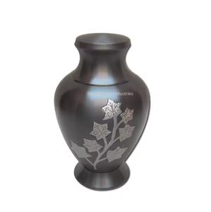 Urnes de crémation en laiton de style fantaisie sculpture à la main couleur noire conception de feuille d'argent pour les cendres humaines urne de crémation adulte - Product Image 1