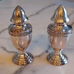 Durable Aluminum <b>Salt</b> <b>Pepper</b> <b>Shaker</b> Set For Home Kitchen Use Offering Long Lasting Quality And Daily Use - Product Image 5