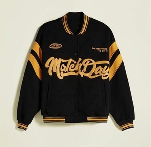 Chaqueta Universitaria Unisex Negra de Spandex con Bordado Personalizado y Diseño Impreso, Último Estilo de Béisbol - Product Image 3