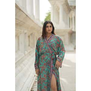 Vestido Kimono de Lujo en Mezcla de Seda, Suave y Transpirable, Largo y Tejido, para Mujer, Ideal para Damas de Honor, Playa, Resort, Ropa de Dormir y Ropa de Estar por Casa - Product Image 5
