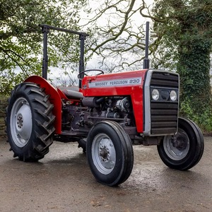 รถแทรกเตอร์ล้อยาง Massey Ferguson 230 เครื่องยนต์ 65 แรงม้า สีแดง อุปกรณ์ฟาร์มคลาสสิก - Product Image 1