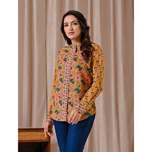 เสื้อครอปท็อปผ้าฝ้ายพิมพ์ลายสีเหลืองเข้มทรงคลาสสิกสำหรับผู้หญิง ไซส์ XS ติดกระดุมด้านหน้า ฟรีไซส์ ระบายอากาศได้ดี - Product Image 4