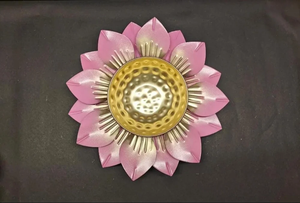 Venta al por mayor de cuencos de metal decorativos dorados con mariposa y recortes florales decoración de lujo para el hogar y la Mesa juego de cuencos de metal Urli de metal - Product Image 2