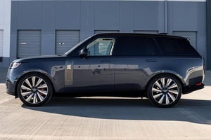 เรนจ์โรเวอร์ P530 SV ทวินเทอร์โบ V8 ปี 2023 รุ่นขายดีที่สุด ขับเคลื่อนสี่ล้อ พร้อมอุปกรณ์ครบครัน - Product Image 6