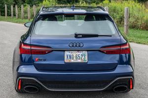 Voiture d'occasion fiable Audi RS6 Avant 2021, 591 ch, V8 biturbo, pack carbone optique - Product Image 2