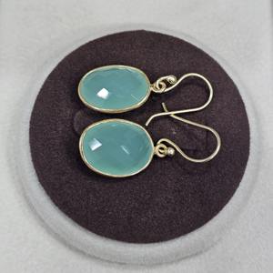 Pendientes de diseñador hechos a mano de Plata de Ley 925 Corte ovalado clásico único Aqua Calcedonia Piedra preciosa Oro natural y chapado en rodio - Product Image 4