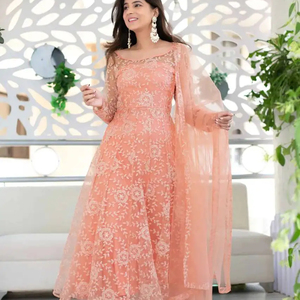 Vestido Anarkali Georgette pesado de último diseñador con hilo bordado secuencia TRABAJO ROPA india y paquistaní - Product Image 1