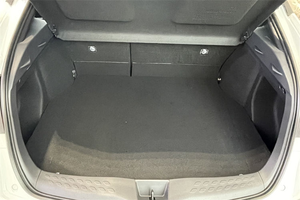 รถยนต์ SUV CHR 5 ประตู 5 ที่นั่ง ปี 2024 ขายดี ความเร็วสูงสุด 185 กม./ชม. เกียร์อัตโนมัติ เบาะหนัง ขับเคลื่อนล้อหน้า มาตรฐานไอเสียยูโร 6 - Product Image 4