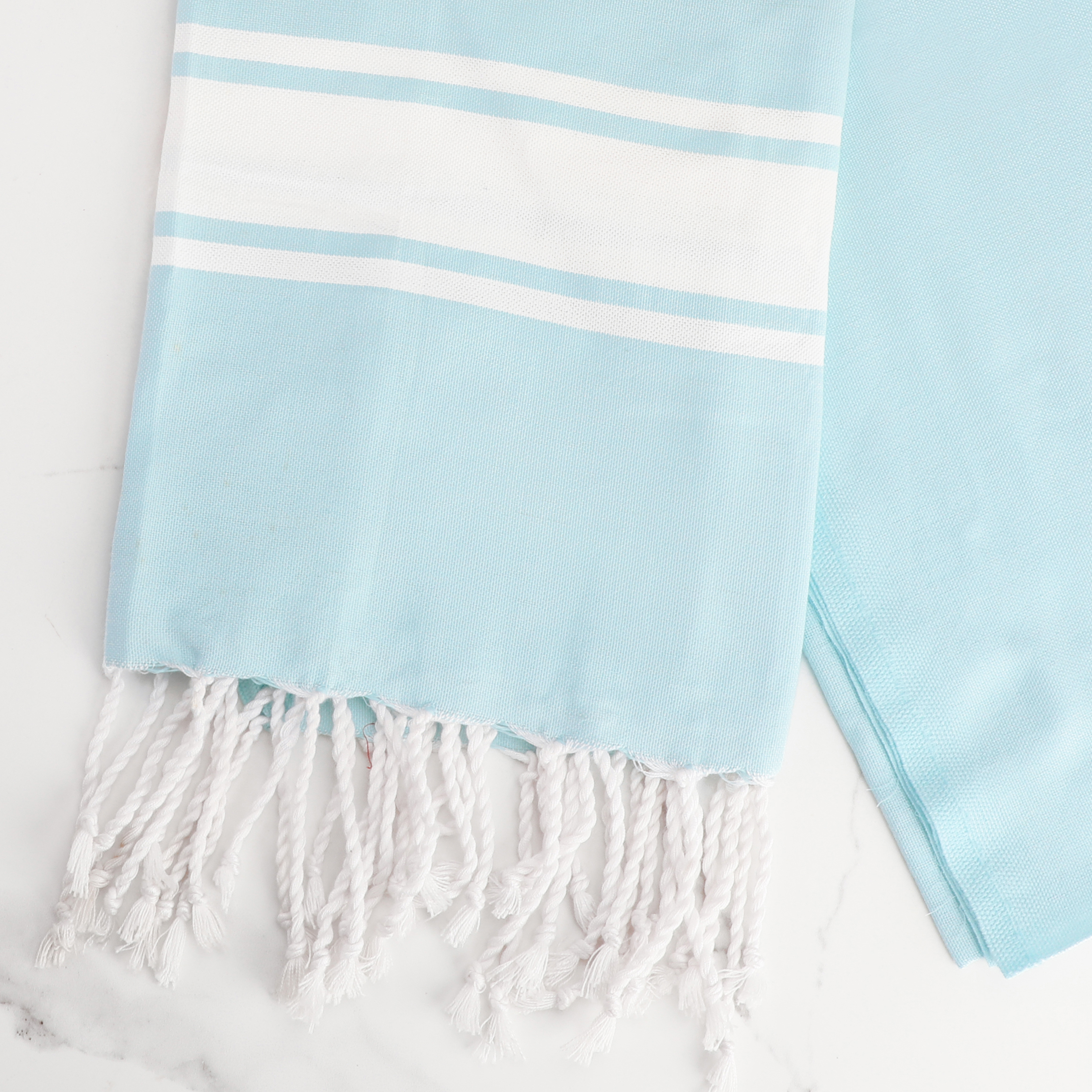 Turquoise clair