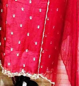 Designer moderne non cousu brodé à la main beaux costumes de qualité supérieure mode indienne avant style traditionnel en soie pour la fête - Product Image 4