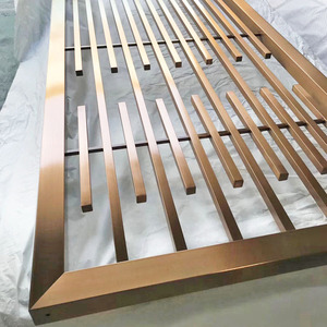 Tubería con Recubrimiento PVD Dorado, Acero Inoxidable Mate, Divisiones para Baños y Recepción - Product Image 1